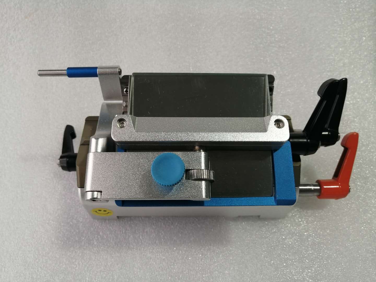 Blade holder